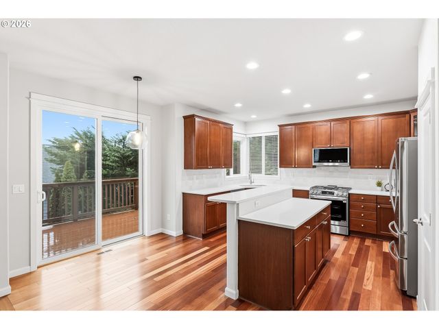 12762 Se 157TH Ave, Happy Valley, OR 97086