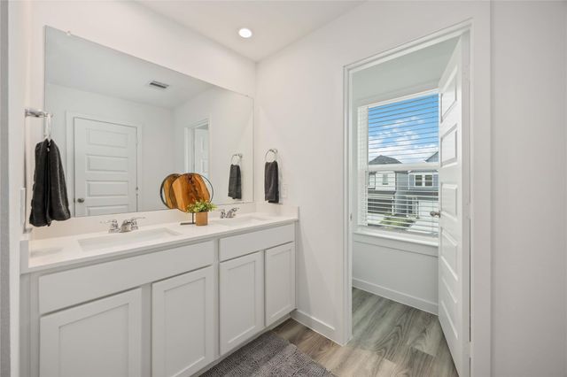 2613 Mchenry Landing, Houston, TX 77051