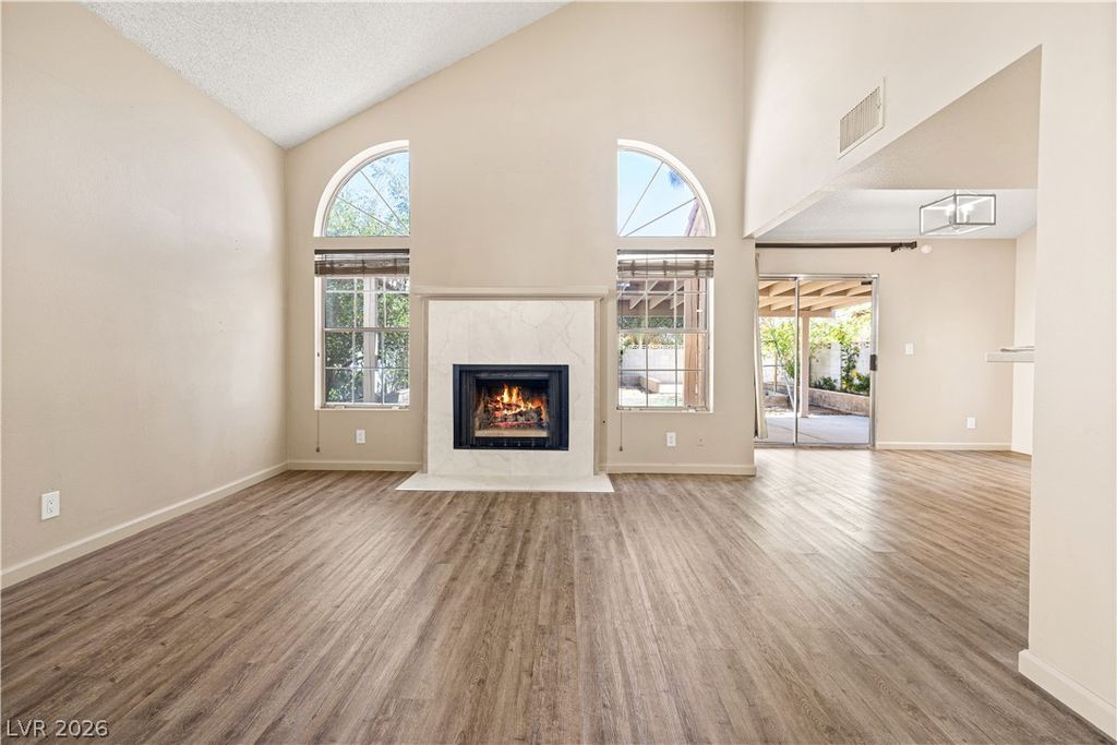 325 Manor Street, Las Vegas, NV 89145 — photo 2