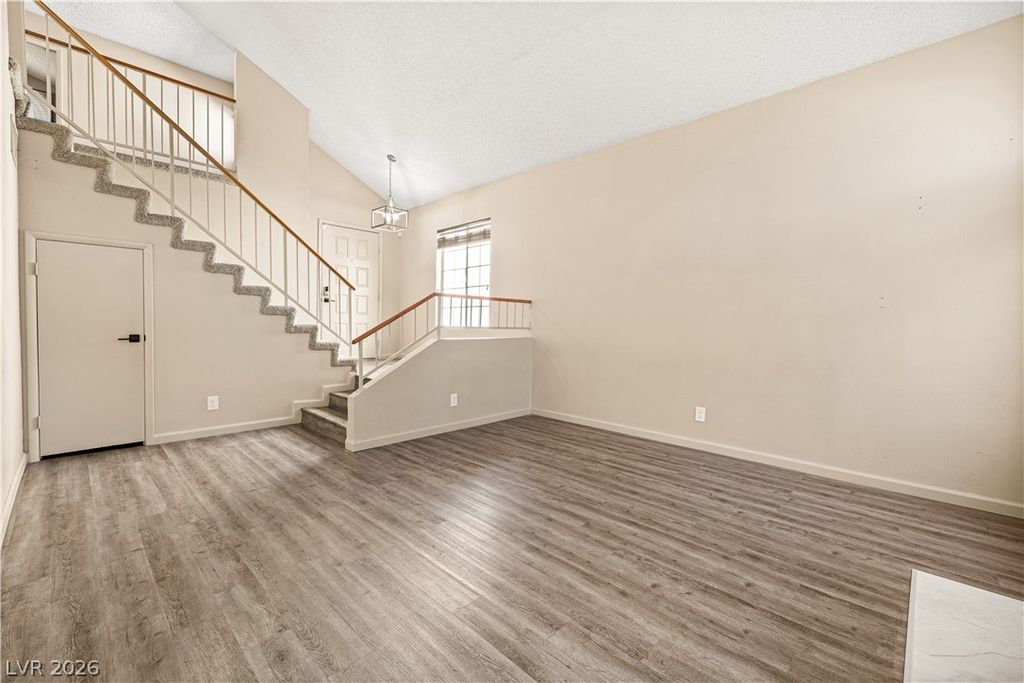 325 Manor Street, Las Vegas, NV 89145 — photo 4