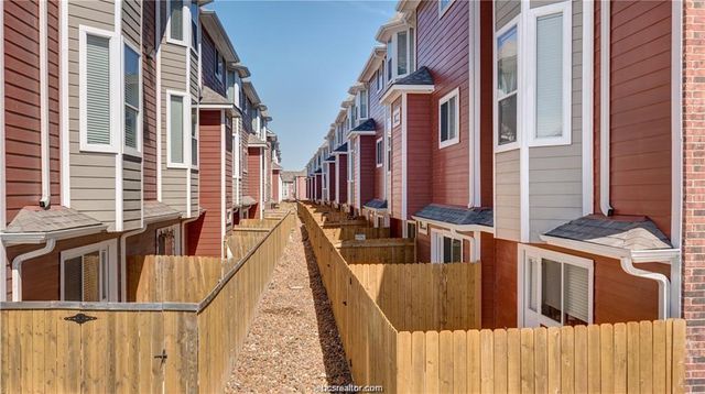 1198 Jones Butler Road 406, College Station, TX 77840