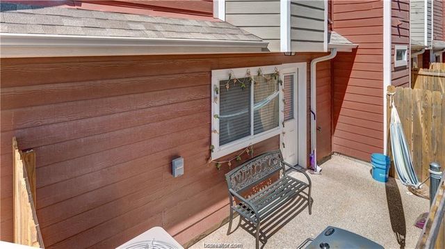 1198 Jones Butler Road 406, College Station, TX 77840