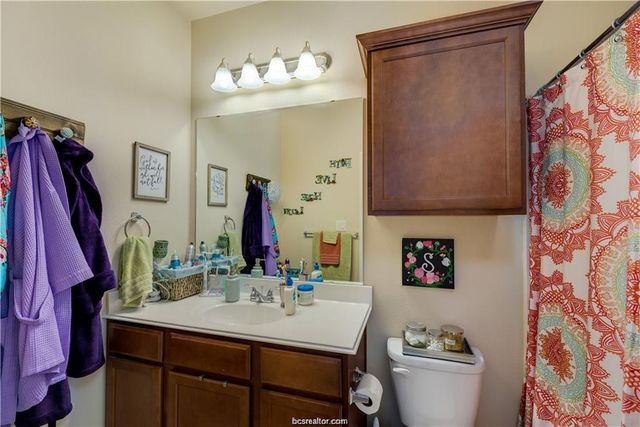 1198 Jones Butler Road 406, College Station, TX 77840