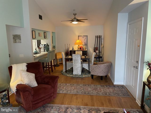1907 WATERS EDGE DR #128, Newark, DE 19702