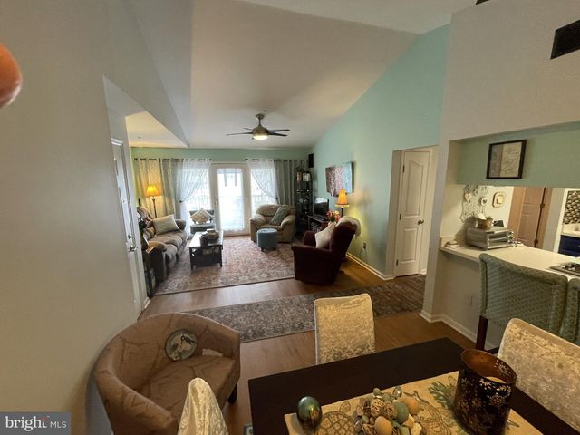 1907 WATERS EDGE DR #128, Newark, DE 19702