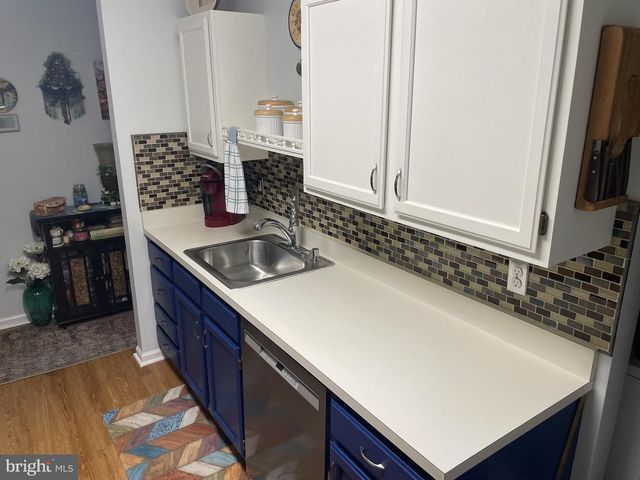 1907 WATERS EDGE DR #128, Newark, DE 19702