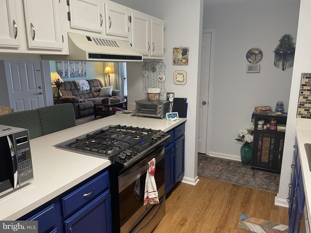 1907 WATERS EDGE DR #128, Newark, DE 19702