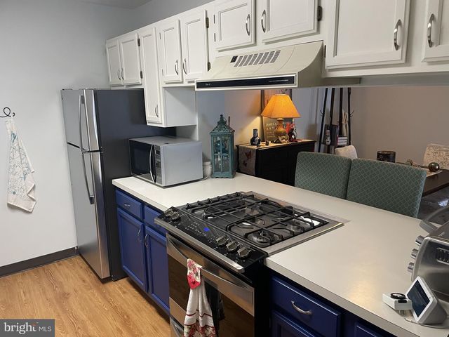 1907 WATERS EDGE DR #128, Newark, DE 19702