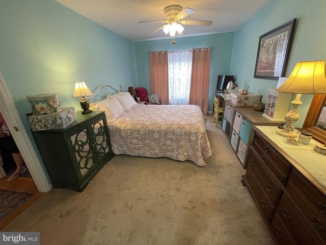 1907 WATERS EDGE DR #128, Newark, DE 19702