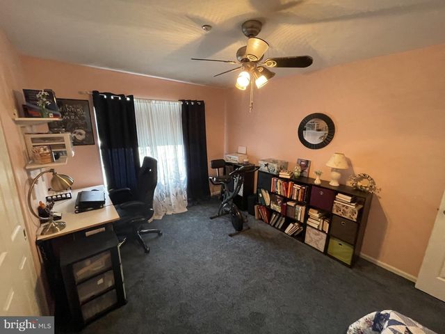 1907 WATERS EDGE DR #128, Newark, DE 19702