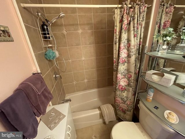 1907 WATERS EDGE DR #128, Newark, DE 19702
