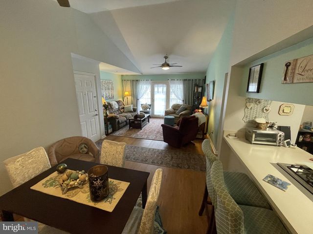 1907 WATERS EDGE DR #128, Newark, DE 19702