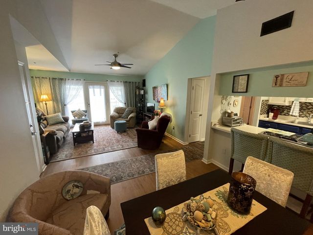 1907 WATERS EDGE DR #128, Newark, DE 19702