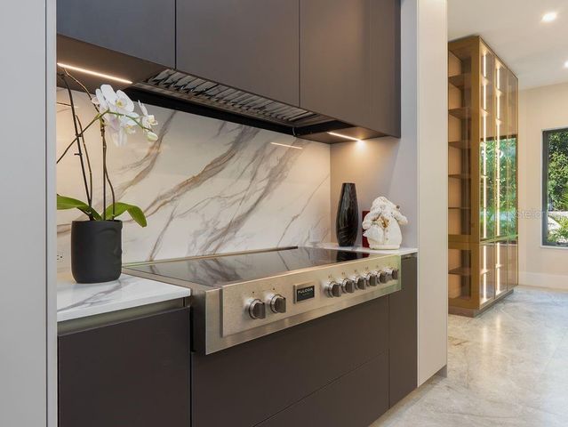 2413 CLEMATIS STREET, Sarasota, FL 34239