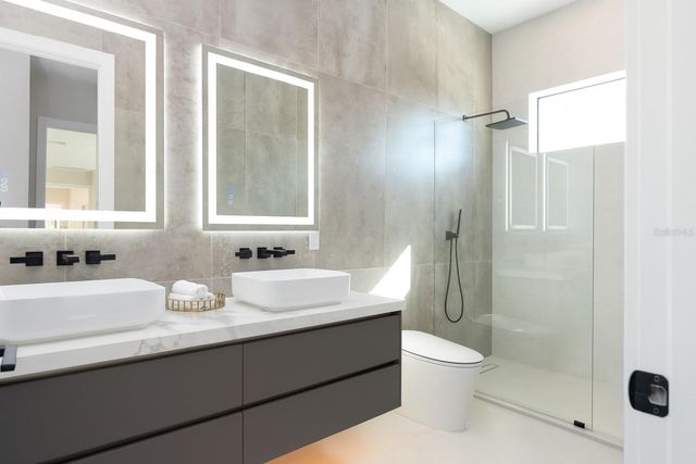 2413 CLEMATIS STREET, Sarasota, FL 34239