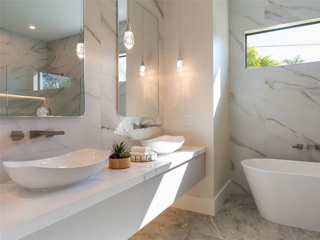 2413 CLEMATIS STREET, Sarasota, FL 34239