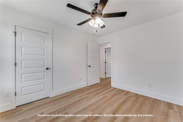 8810 Sunspire Lane, Centerton, AR 72719
