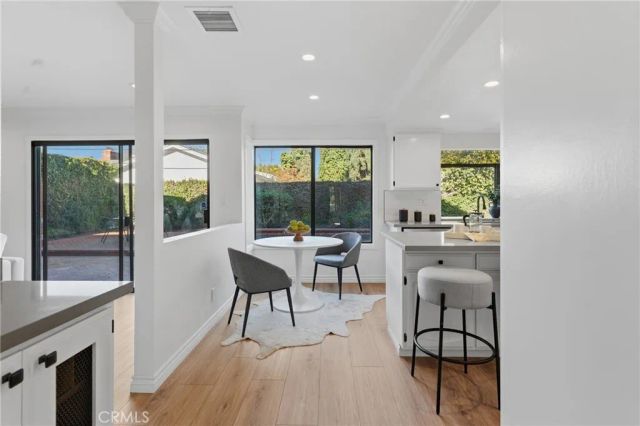 13033 Magnolia, Sherman Oaks, CA 91423