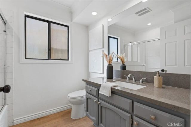 13033 Magnolia, Sherman Oaks, CA 91423