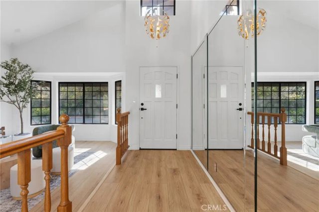 13033 Magnolia, Sherman Oaks, CA 91423