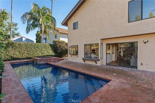 13033 Magnolia, Sherman Oaks, CA 91423