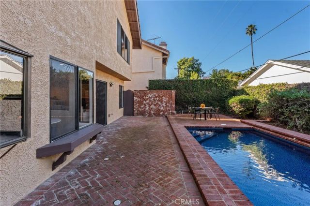 13033 Magnolia, Sherman Oaks, CA 91423