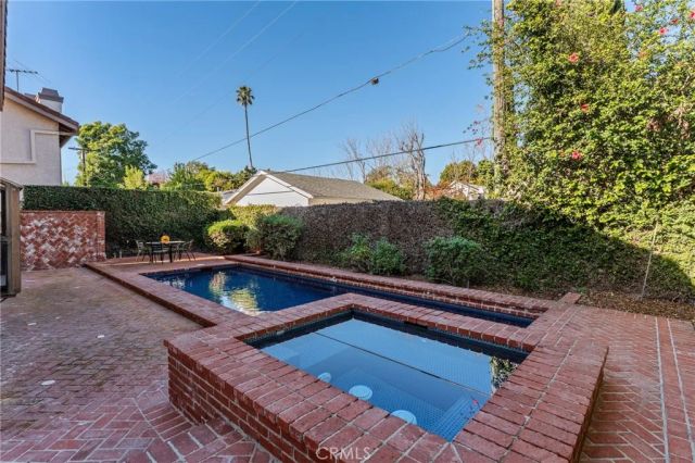 13033 Magnolia, Sherman Oaks, CA 91423