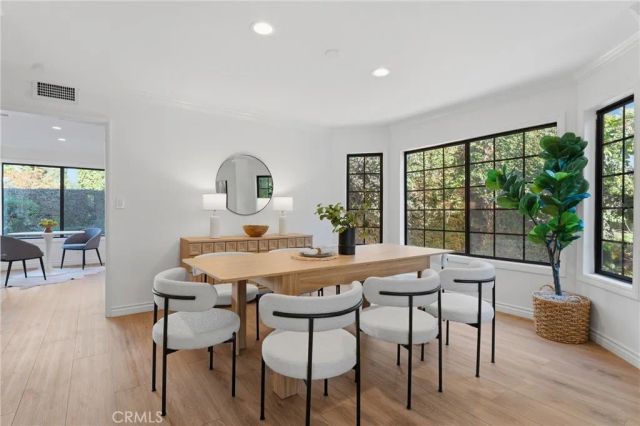 13033 Magnolia, Sherman Oaks, CA 91423