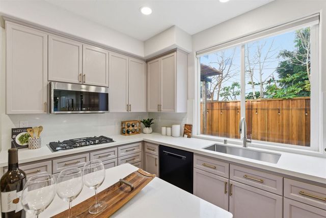 1147 1147 Rebecca Dr, Livermore, CA 94550