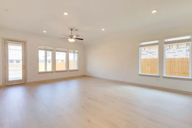 408 Tinto ST, Leander, TX 78641