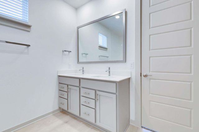 408 Tinto ST, Leander, TX 78641