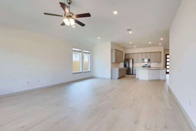408 Tinto ST, Leander, TX 78641