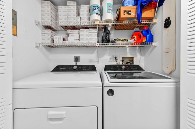 9244 Flynn Circle Apt 2, Boca Raton, FL 33496