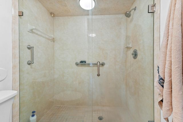 9244 Flynn Circle Apt 2, Boca Raton, FL 33496