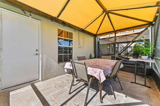 9244 Flynn Circle Apt 2, Boca Raton, FL 33496