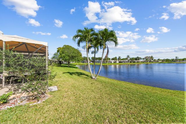 9244 Flynn Circle Apt 2, Boca Raton, FL 33496