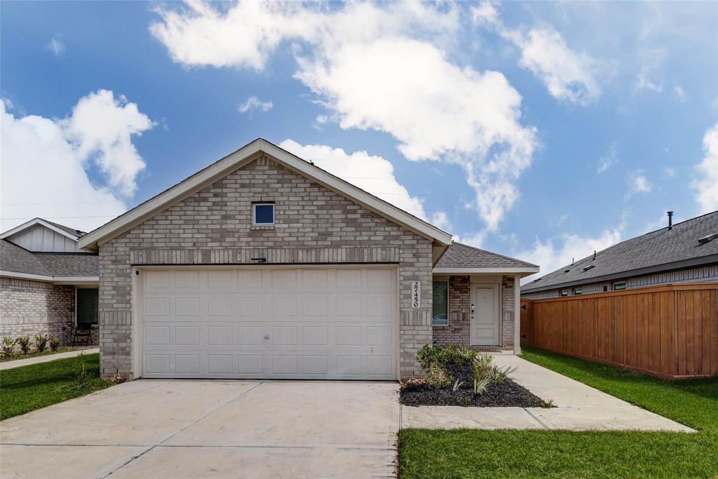 27450 Sweetwater Bay Drive, Katy, TX 77493
