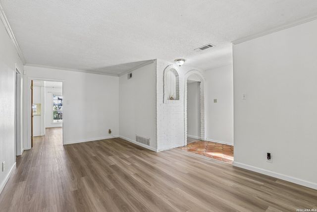 3515 Red Oak, San Antonio, TX 78230