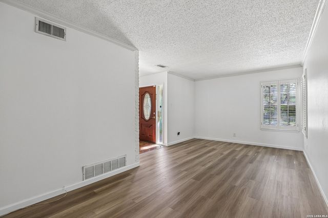 3515 Red Oak, San Antonio, TX 78230