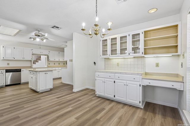 3515 Red Oak, San Antonio, TX 78230