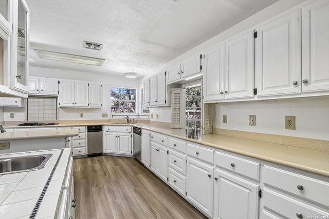 3515 Red Oak, San Antonio, TX 78230