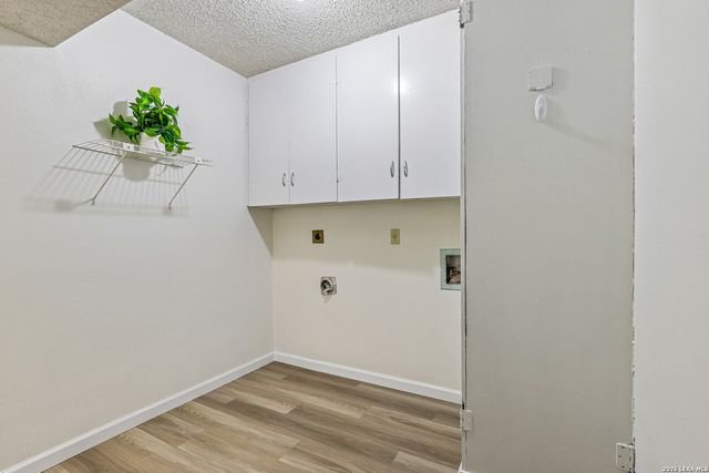 3515 Red Oak, San Antonio, TX 78230