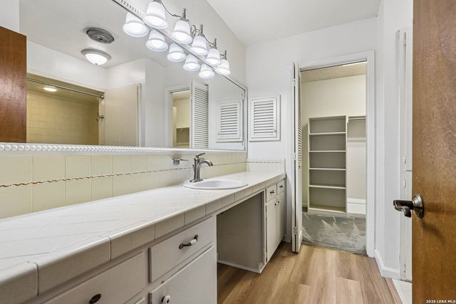 3515 Red Oak, San Antonio, TX 78230