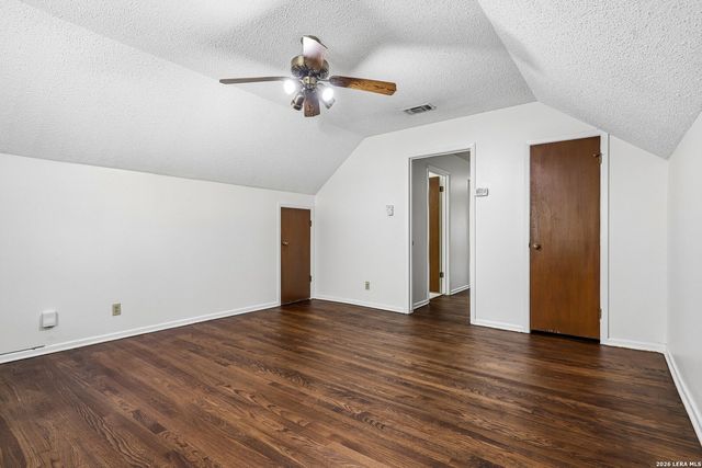 3515 Red Oak, San Antonio, TX 78230