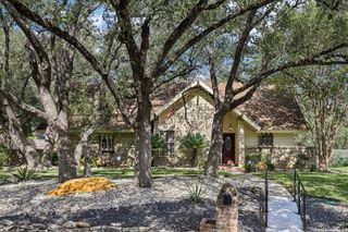 3515 Red Oak, San Antonio, TX 78230