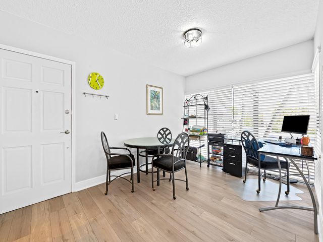 1839 Middle River Dr 105, Fort Lauderdale, FL 33305