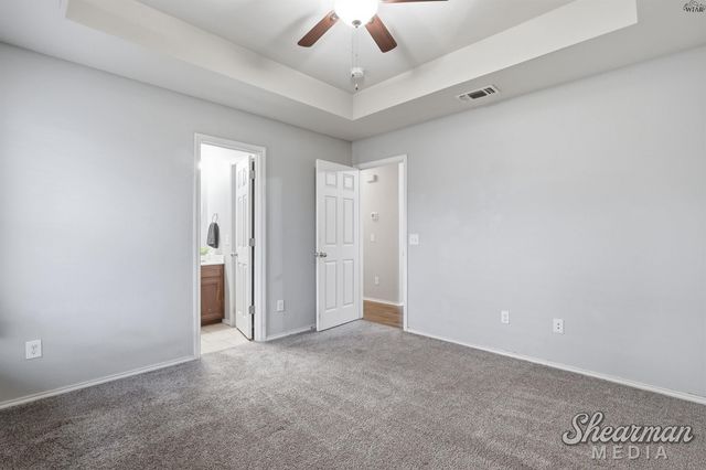 1211 NEWMAN STREET, Iowa Park, TX 76367