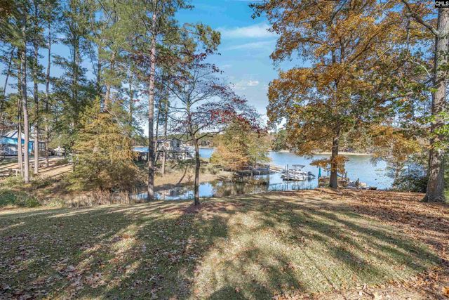 1633 BARRACKS Drive, Gilbert, SC 29054