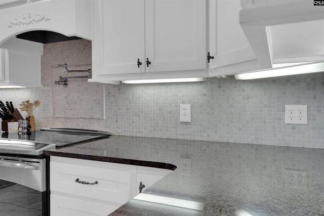 1633 BARRACKS Drive, Gilbert, SC 29054