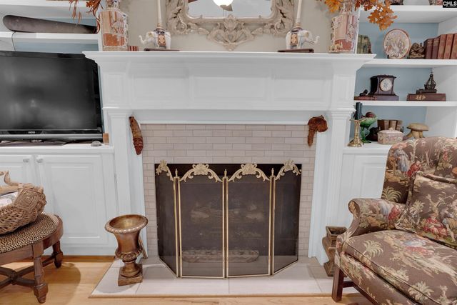 1633 BARRACKS Drive, Gilbert, SC 29054